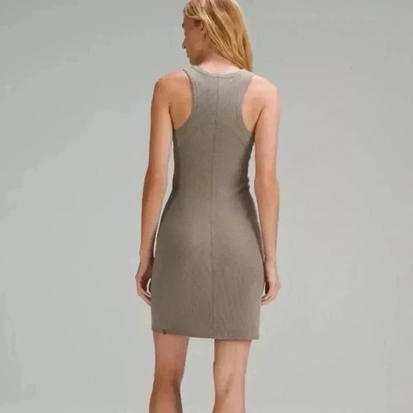 LULULEMON RIBBED SOFTSTREME SLIM FIT TANK ATHLETIC TENNIS DRESS IN NOMAD SIZE 2 - Picture 4 of 11